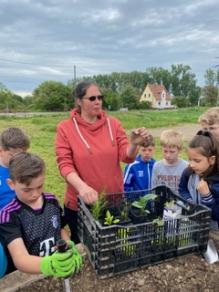 Gespannt wird zugehört, was erklärt wird